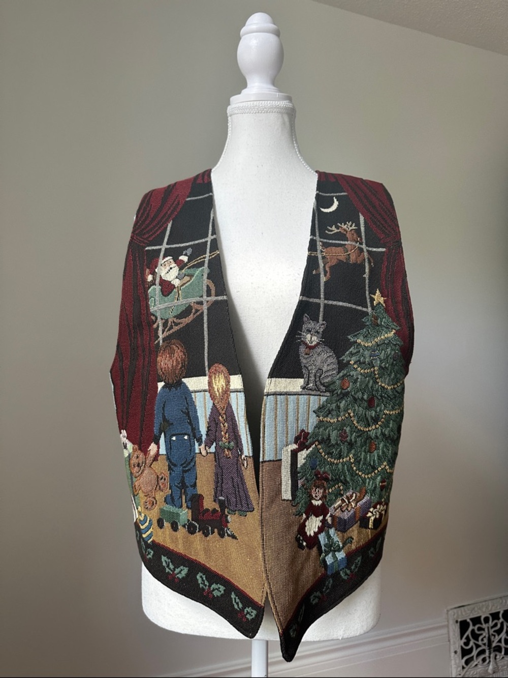 UNBRANDED Vintage Christmas Holiday Themed Santa Cat Siblings Embroidered Vest
